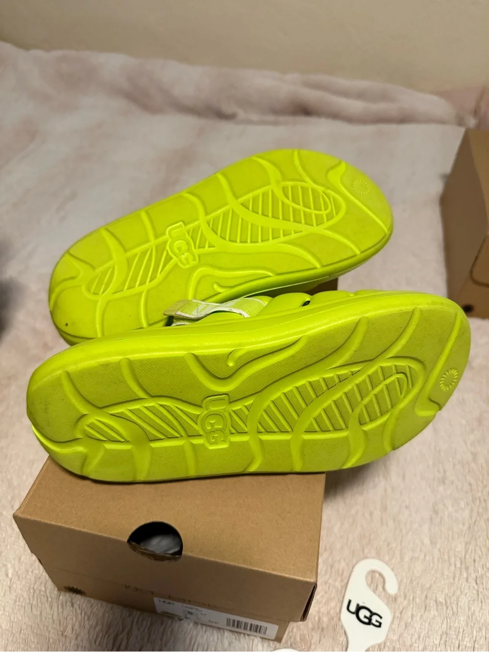 UGG Kids/ Women’s Neon Lime Sport Yeah Slide Sandals